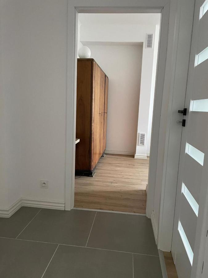 キェルツェApartament Pieszaアパートメント エクステリア 写真