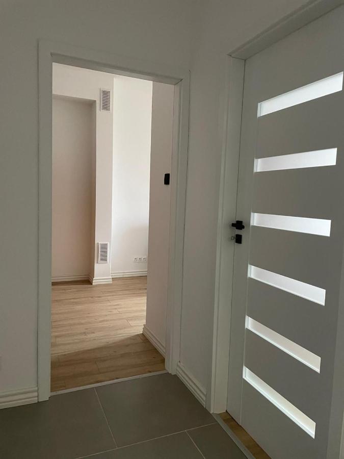 キェルツェApartament Pieszaアパートメント エクステリア 写真